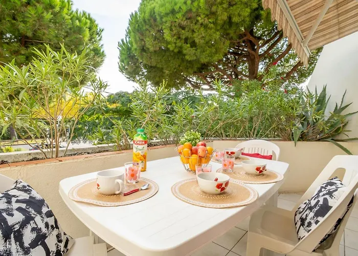 Les Cyprianes-7 By Interhome